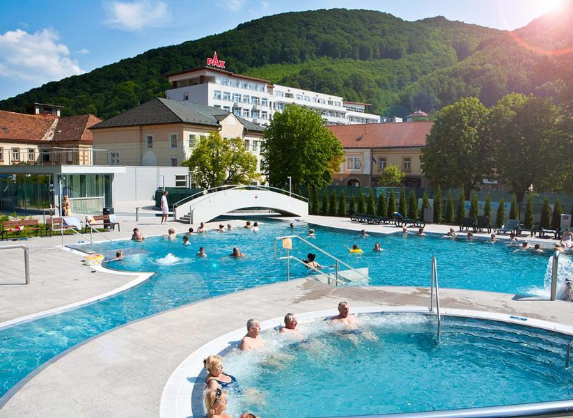 Hotel Adria Nova Dubnica Exterior photo