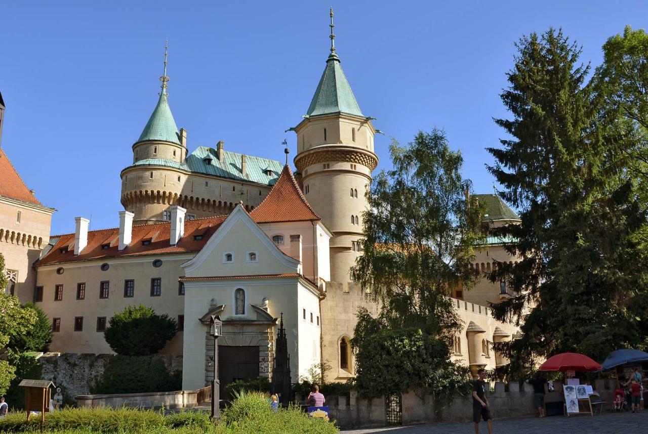Hotel Adria Nova Dubnica Exterior photo