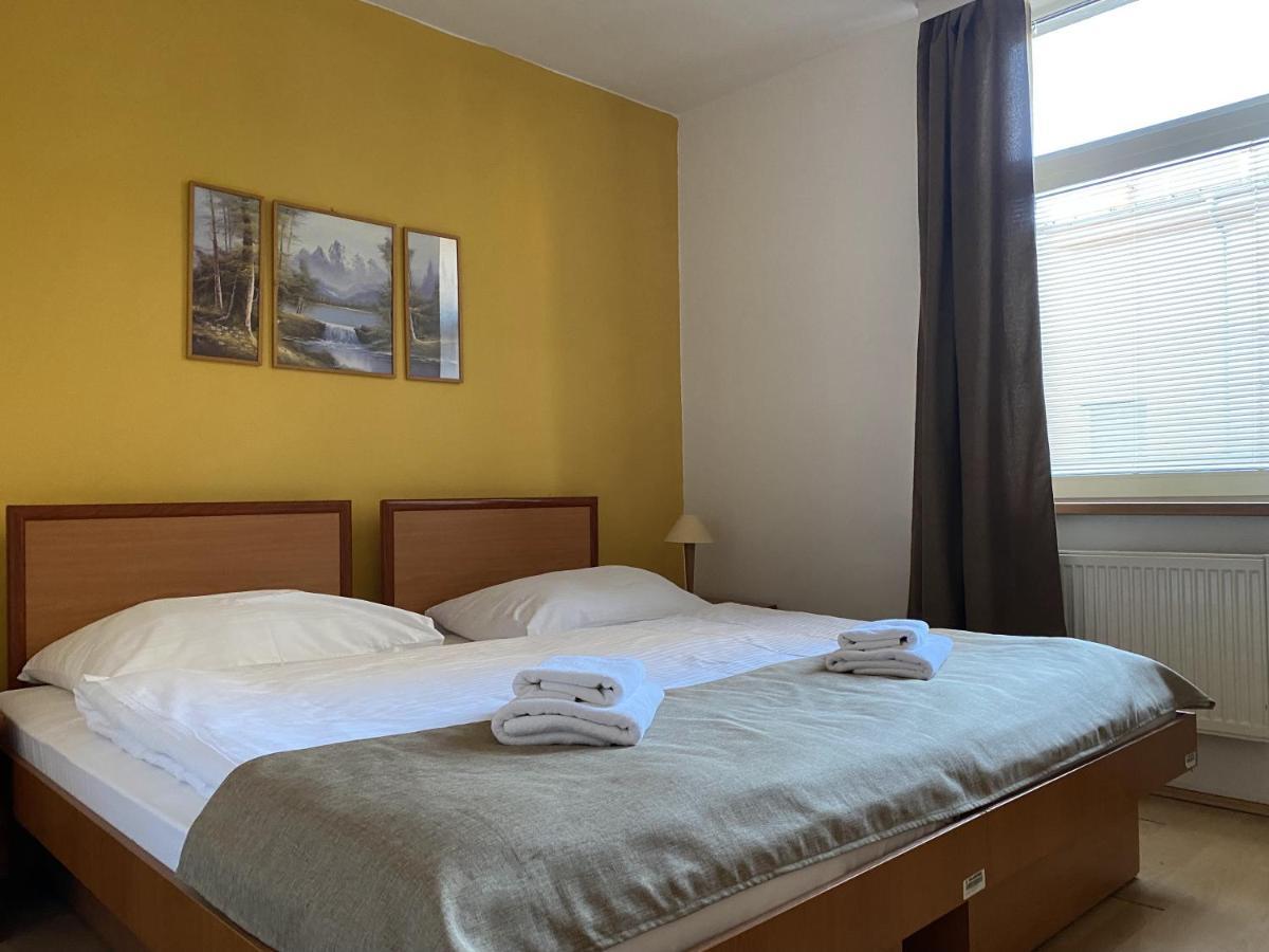 Hotel Adria Nova Dubnica Exterior photo