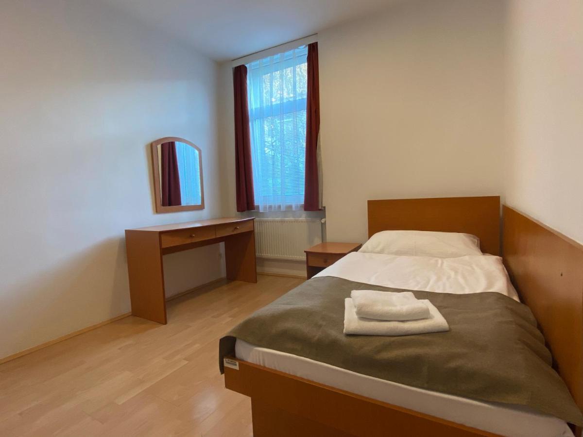 Hotel Adria Nova Dubnica Exterior photo
